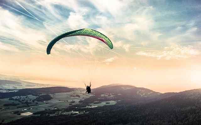 Paragliding